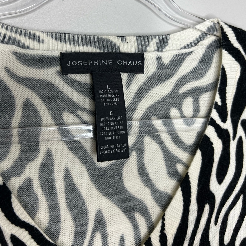 Josephine Chaus black + white zebra striped v neck sweater. Large. - Picture 3 of 5